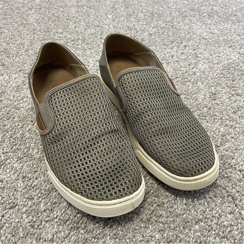 OluKai Pehuea Sneakers
